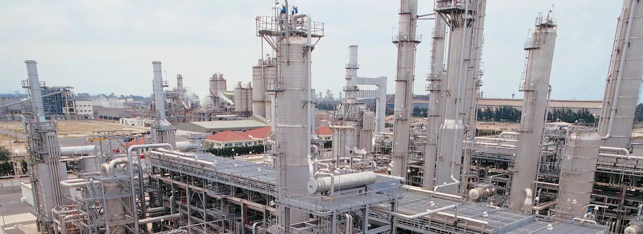 honeywell-uop-catalysts-refining-catalysts-isomerization-hero-desktop.webp.jpg