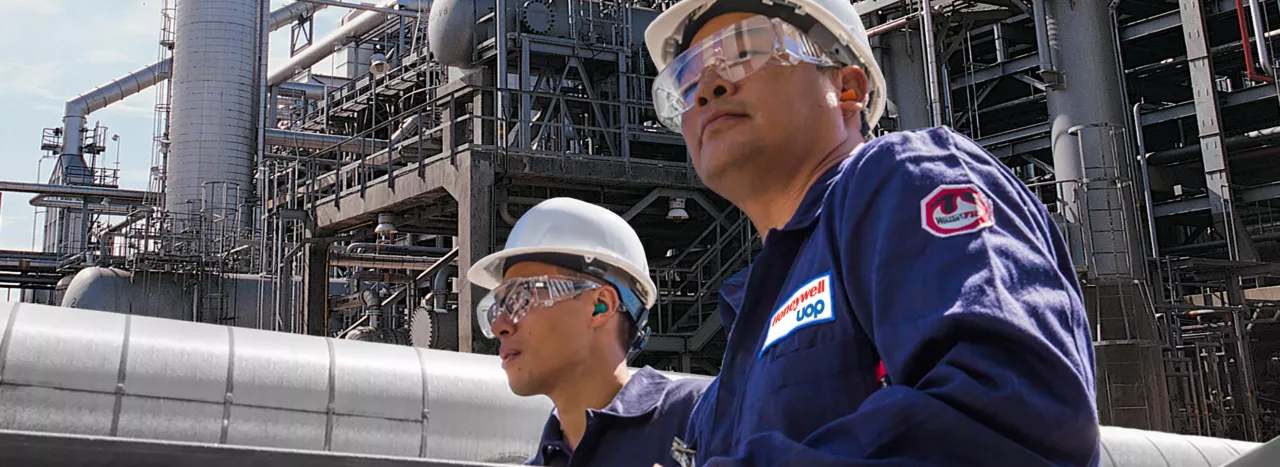 honeywell-uop-catalysts-refining-catalysts-landing-hero-desktop.webp.jpg