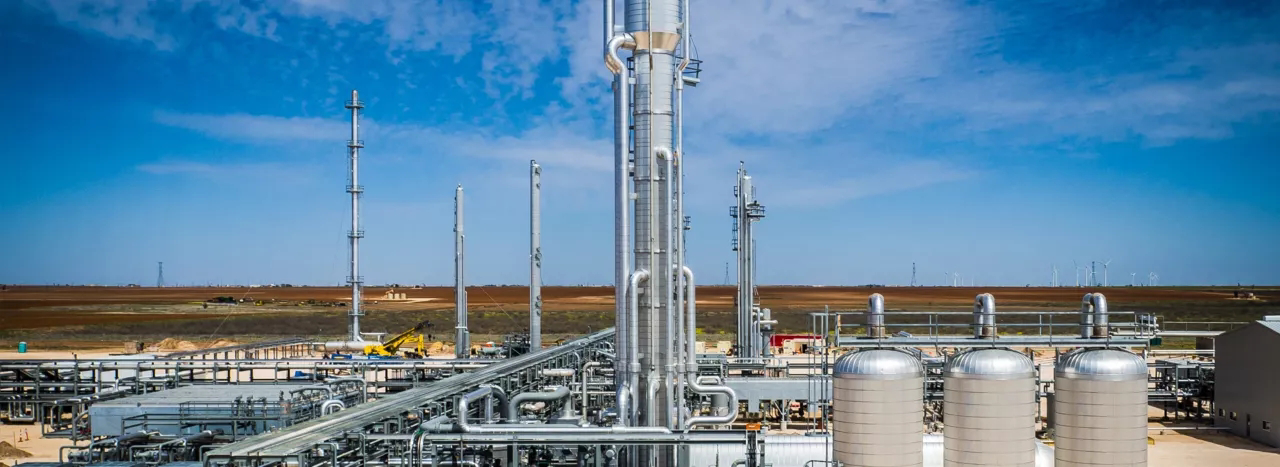 honeywell-uop-modular-solutions-GasProcessing-modular-LNG-hero-desktop.webp.jpg