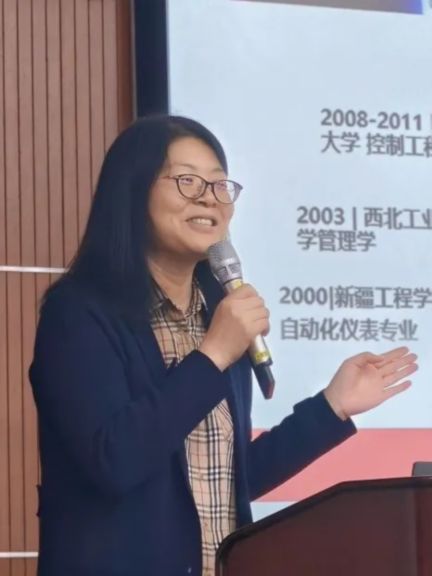 张爱云